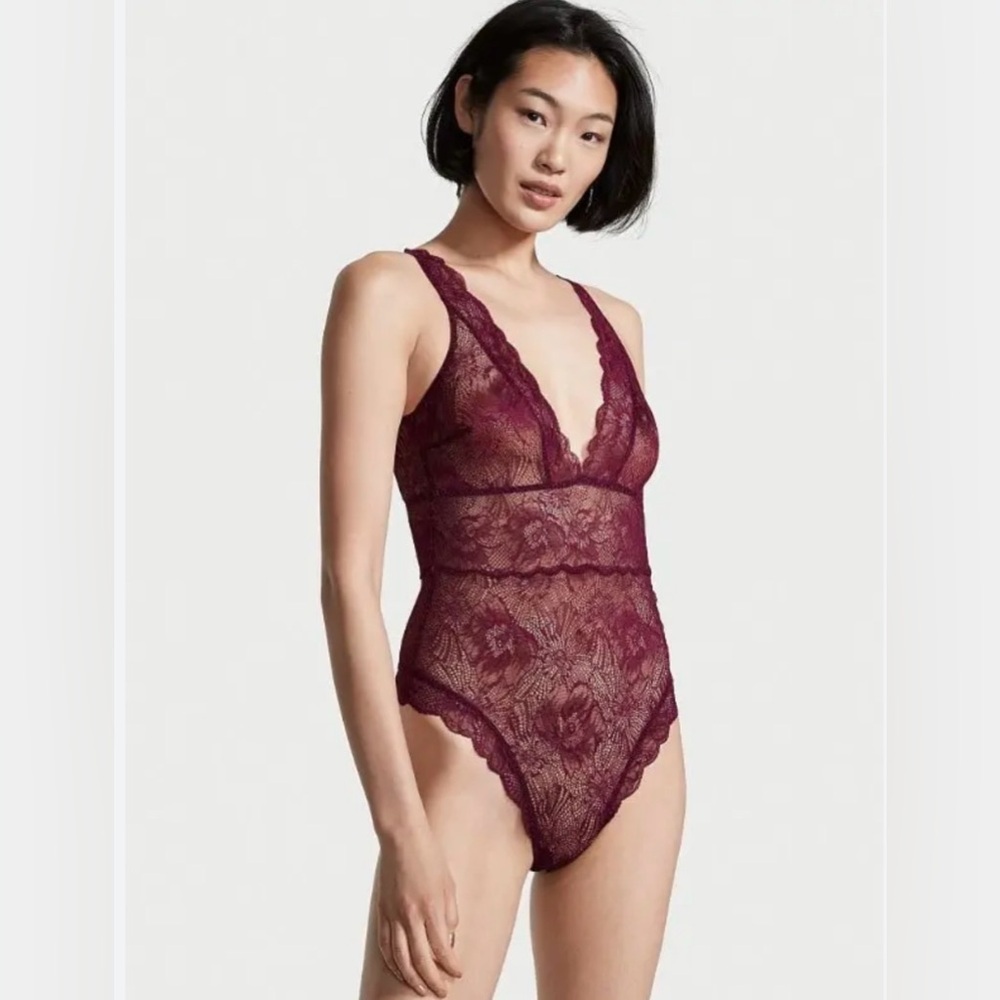 VERY SEXY  NWT
The Lacie Plunge Bodysuit